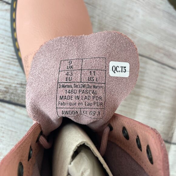 Dr. Martens Women's 1460 Boots Sz 11 Pascal Virginia Leather Peach Pink - Picture 9 of 11